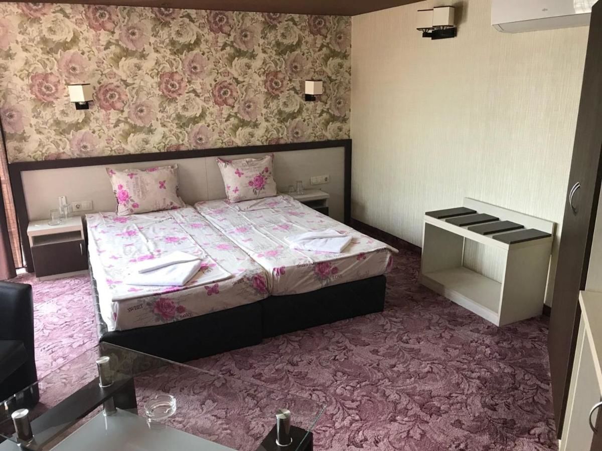 Отель Casa Blanca София-4